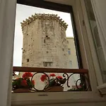 Stone Pearl Heritage Luxury Suite